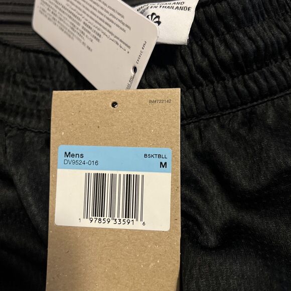 Medium Nike Dri-Fit Icon Loose Fit Basketball Shorts DV9524-016 Sample - Picture 2 of 8